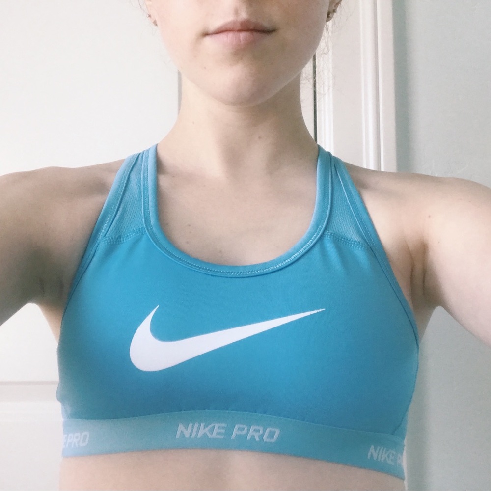 nike sports bra